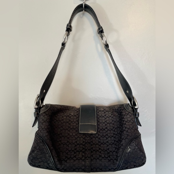 Coach Vtg Soho Flap Y2K Signature C Canvas Shoulder Bag Buckle - Picture 11 of 17